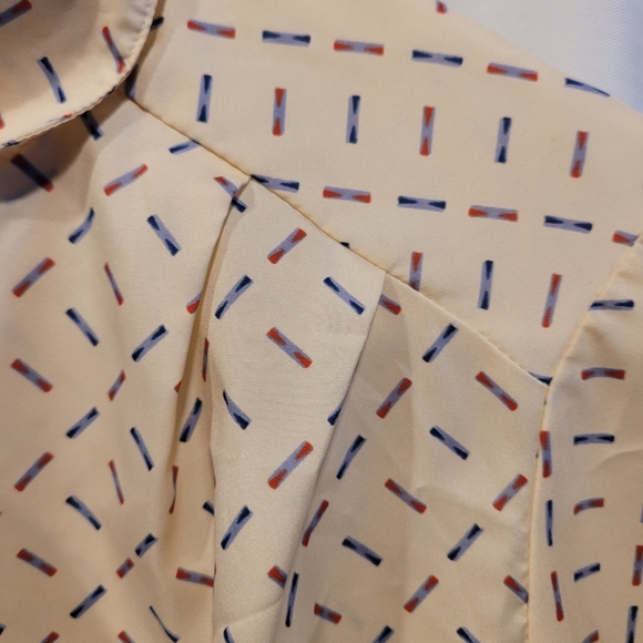 Vintage Pins and Needles Tan Blouse Size 8 Petite - Picture 4 of 16